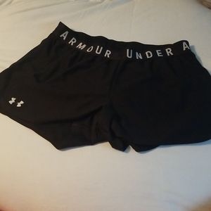 Black and white under armour shorts